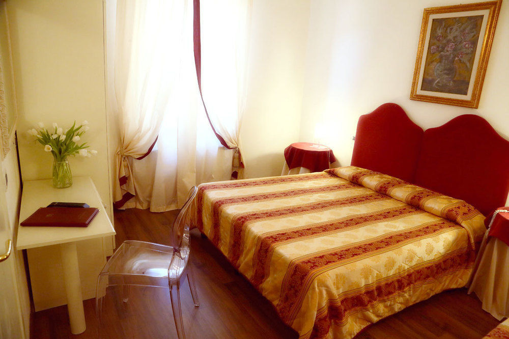 Albergo Moderno Lucca Exterior foto